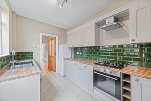 Kitchen- click for photo gallery